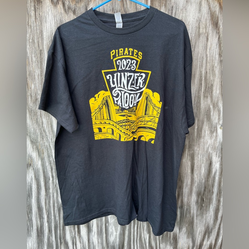 Brand new w/o tags unisex XL pirate yinzers shirt Pittsburgh baseball